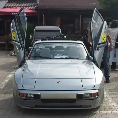 Porsche 944 1982 në shitje