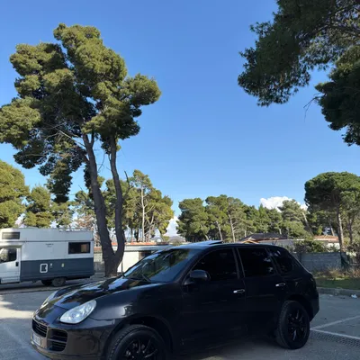 Porsche Cayenne 2005 në shitje