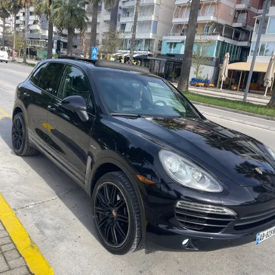 Porsche Cayenne 2013 në shitje