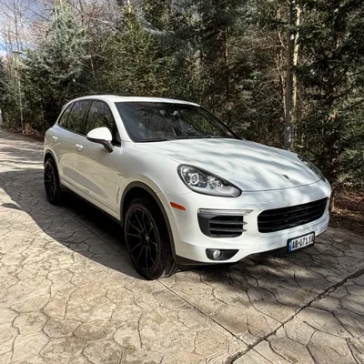 Porsche Cayenne 2015 në shitje