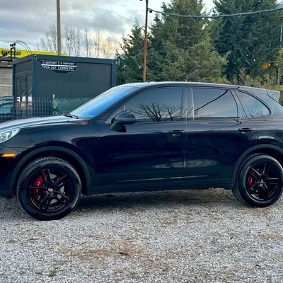 Porsche Cayenne 2016 në shitje
