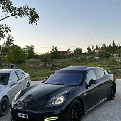 Porsche Panamera 2012 në shitje