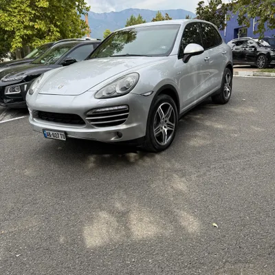Porsche Cayenne 2011
