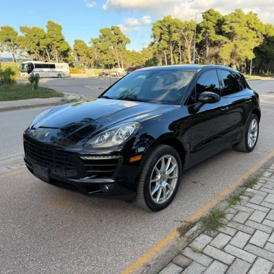 Porsche Macan 2016 në shitje