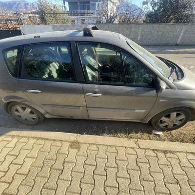 Renault Scenic 2005 në shitje