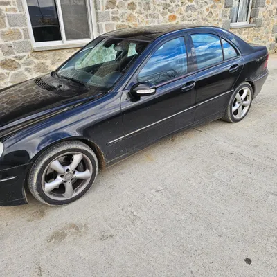 Mercedes-Benz C-class 2004 në shitje