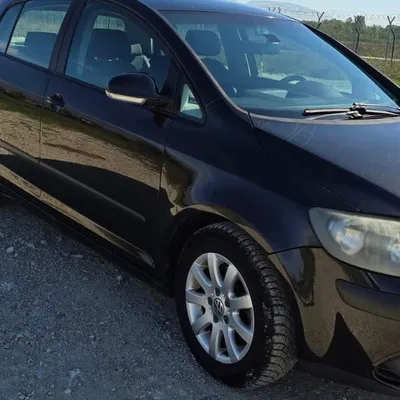 Volkswagen Golf 2006 në shitje
