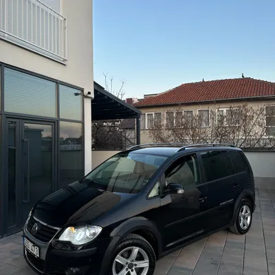 Volkswagen Touran 2009 në shitje