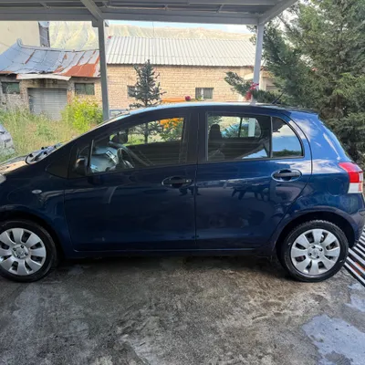 Toyota Yaris 2011
