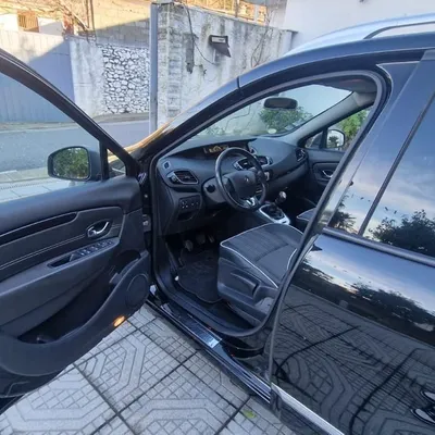 Renault Scenic 2015 në shitje