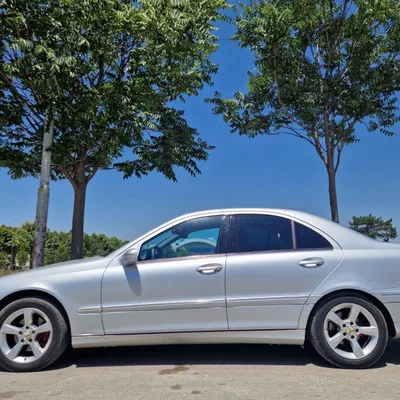 Mercedes-Benz C-class 2005 në shitje