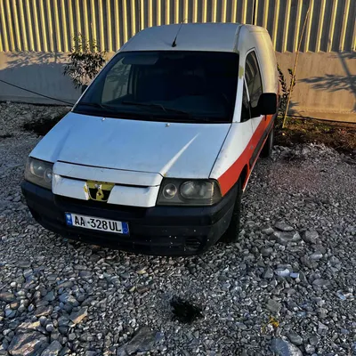Peugeot E-LEGEND