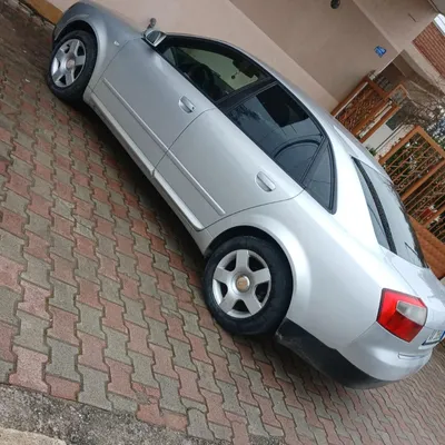 Audi A4 2003 në shitje