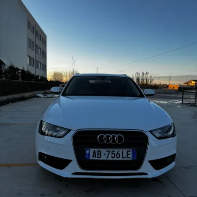 Audi A4 2012 në shitje