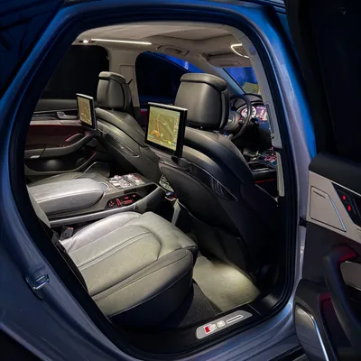 Audi S8