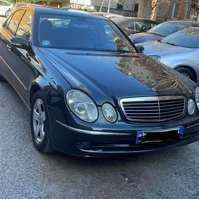 Mercedes-Benz E-class 2004 në shitje