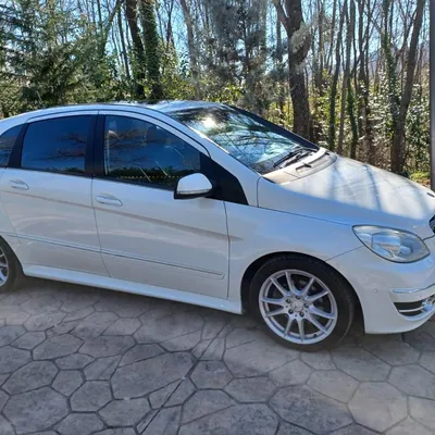 Mercedes-Benz B-class 2010 në shitje