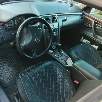 Mercedes-Benz E-class 2001 në shitje