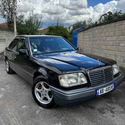 Mercedes-Benz W124