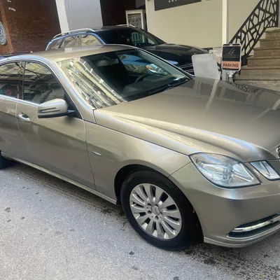 Mercedes-Benz E-class 2011 në shitje