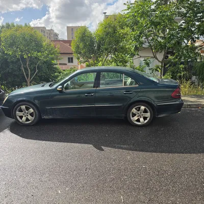 Mercedes-Benz E-class 2004 në shitje