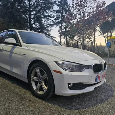 BMW 3 Series 2013 në shitje