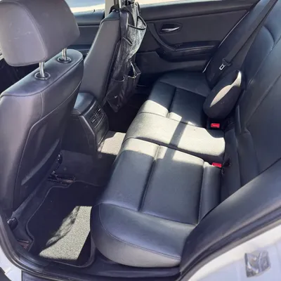 BMW 3 Series 2011 në shitje