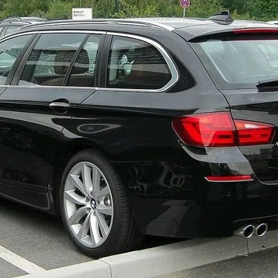 BMW 5 Series 2011 në shitje