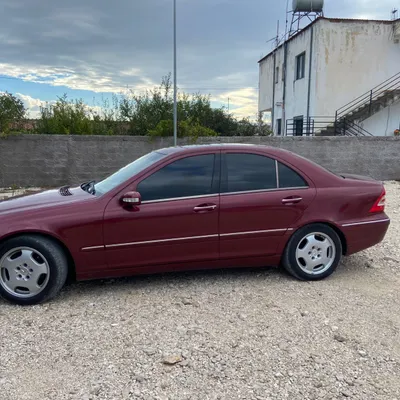 Mercedes-Benz C-class 2004 në shitje