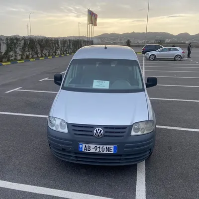 Volkswagen Caddy 2006 në shitje
