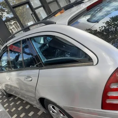 Mercedes-Benz C-class 2004