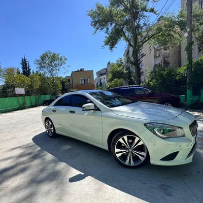 Mercedes-Benz CLA