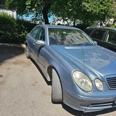 Mercedes-Benz E-class 2004 në shitje