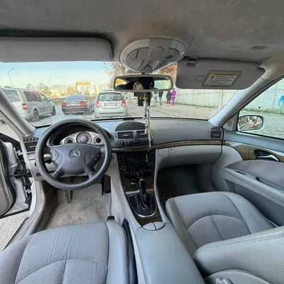 Mercedes-Benz E-class 2003 në shitje