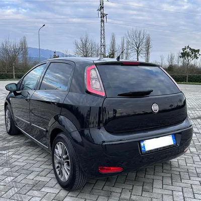 Fiat Punto 2011 në shitje