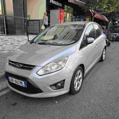 Ford C-MAX 2012 në shitje