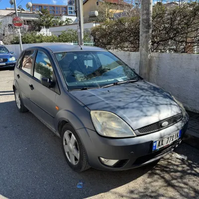 Ford Fiesta 2004 në shitje