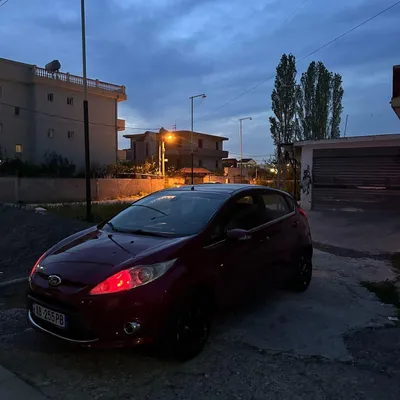 Ford S-MAX 2010 në shitje