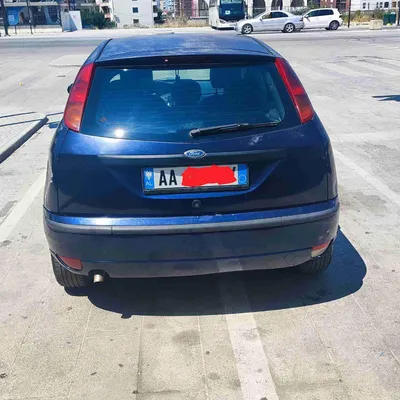 Ford Focus 2000 në shitje
