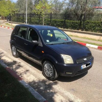 Ford Fusion 2004 në shitje