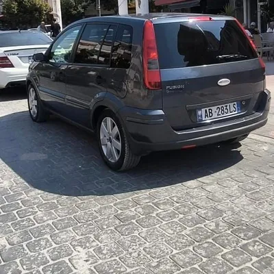 Ford Fusion 2005 në shitje