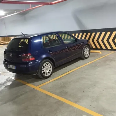 Volkswagen Golf 2001 në shitje