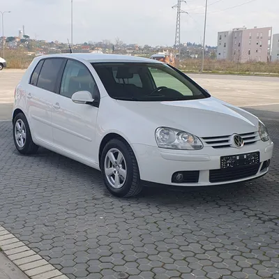 Volkswagen Golf 2008 në shitje