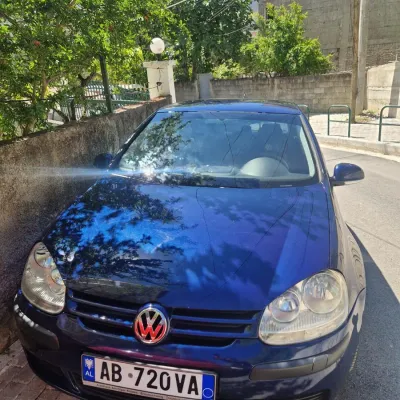 Volkswagen Golf 2006 në shitje