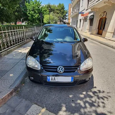 Volkswagen Golf 2006 në shitje