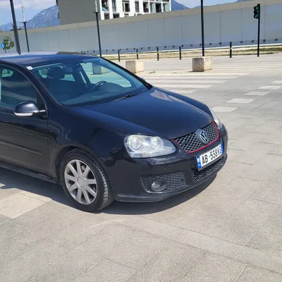 Volkswagen Golf 2008 në shitje