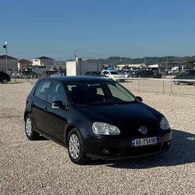 Volkswagen Golf 2007 në shitje