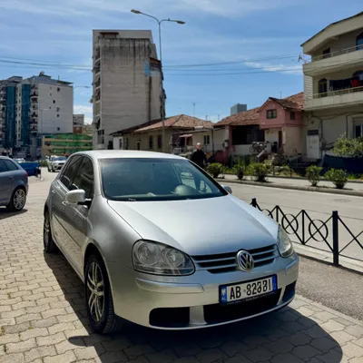 Volkswagen Golf 2007 në shitje