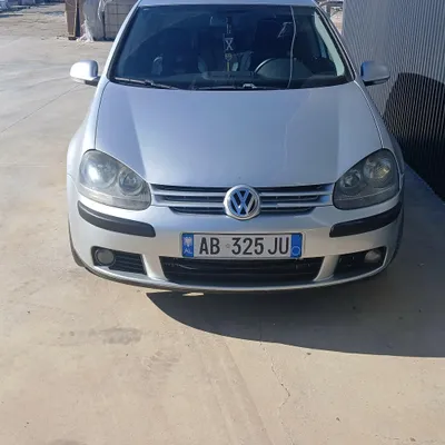 Volkswagen Golf 2007 në shitje
