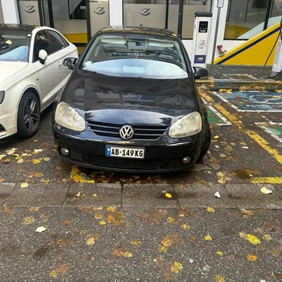 Volkswagen Golf 2006 në shitje